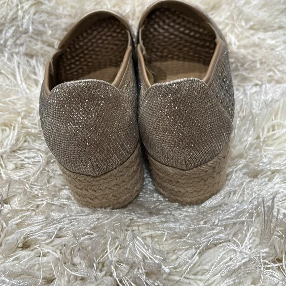 Shoes - Picture 3 of 5